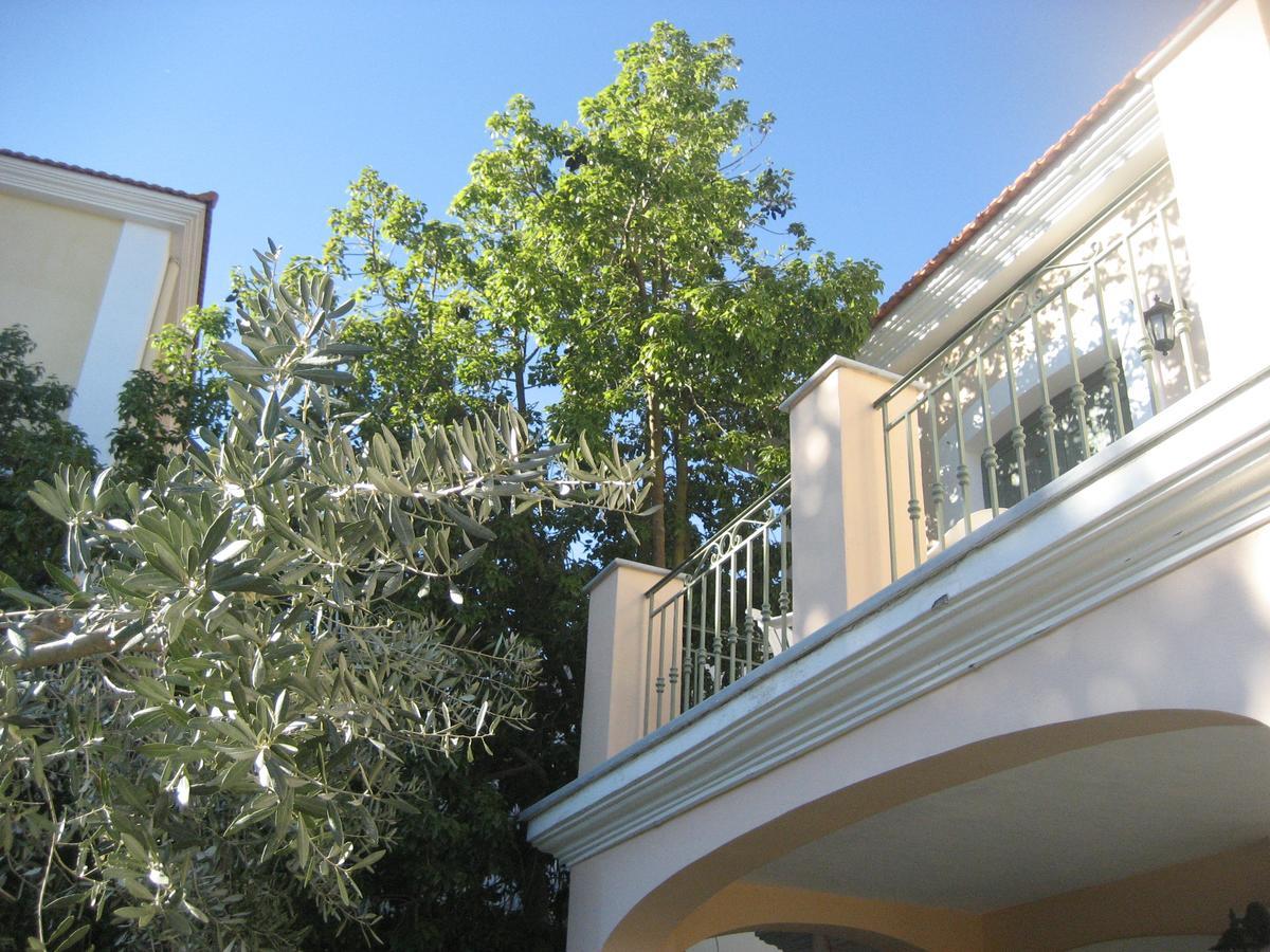 Kyveli Hotel Apartments Vrontádos Exterior foto